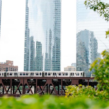 Voco Chicago Downtown - Riverwalk By Ihg Exterior photo